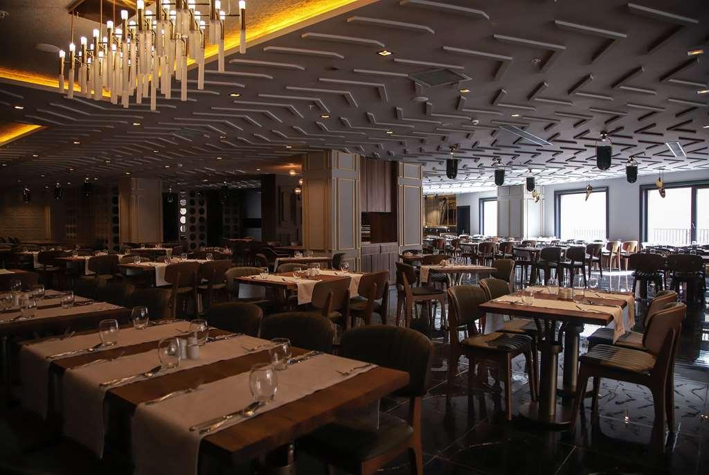 Ramada By Wyndham Erzurum Restaurant bilde